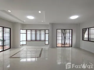 For sale 3 bed house in Mueang Nonthaburi, Nonthaburi