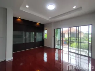 For sale 3 bed house in Mueang Nonthaburi, Nonthaburi
