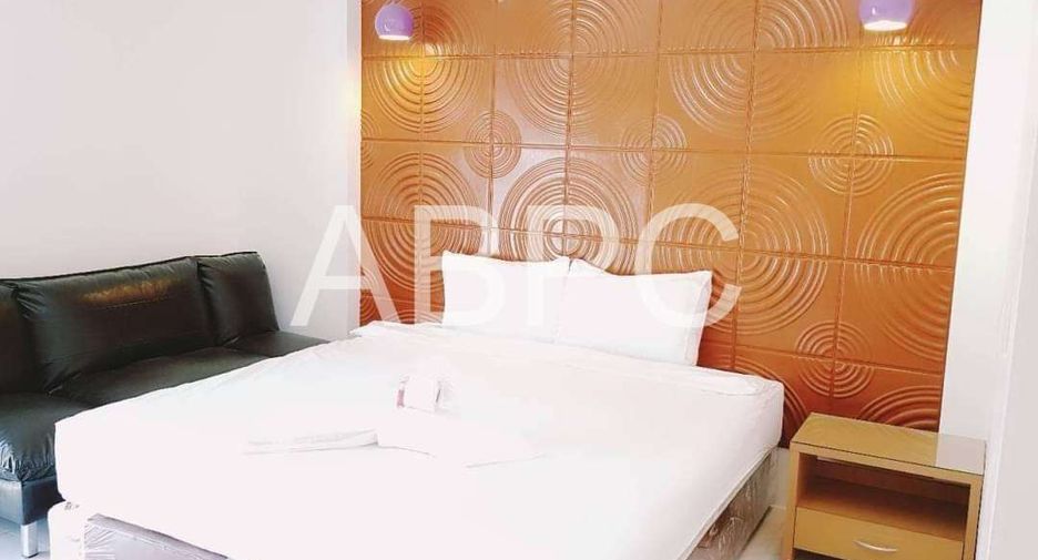 Haus zur Miete und zum Kauf mit 7 Zimmer in Bang Lamung, Chonburi