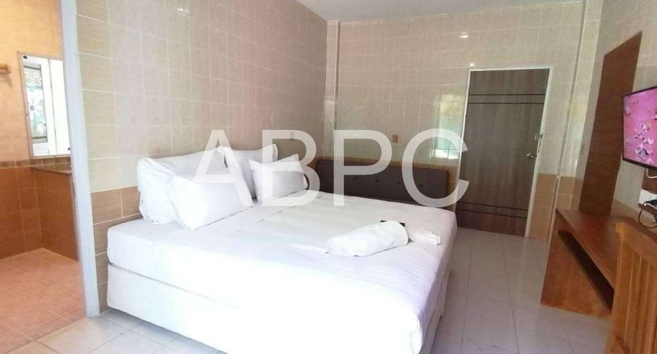 For rent and for sale 7 bedrooms house in Bang Lamung, Chonburi