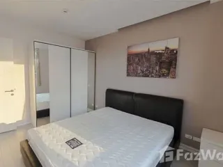 For rent 2 bed condo in Huai Khwang, Bangkok