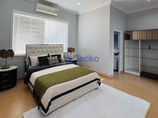For sale 4 bed house in Bang Lamung, Chonburi