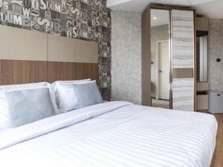 For rent 2 bed condo in Huai Khwang, Bangkok