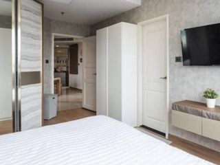 For rent 2 bed condo in Huai Khwang, Bangkok