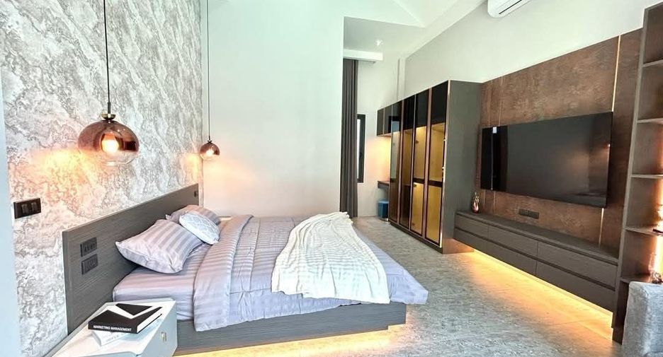 For sale 4 bed villa in Bang Lamung, Chonburi