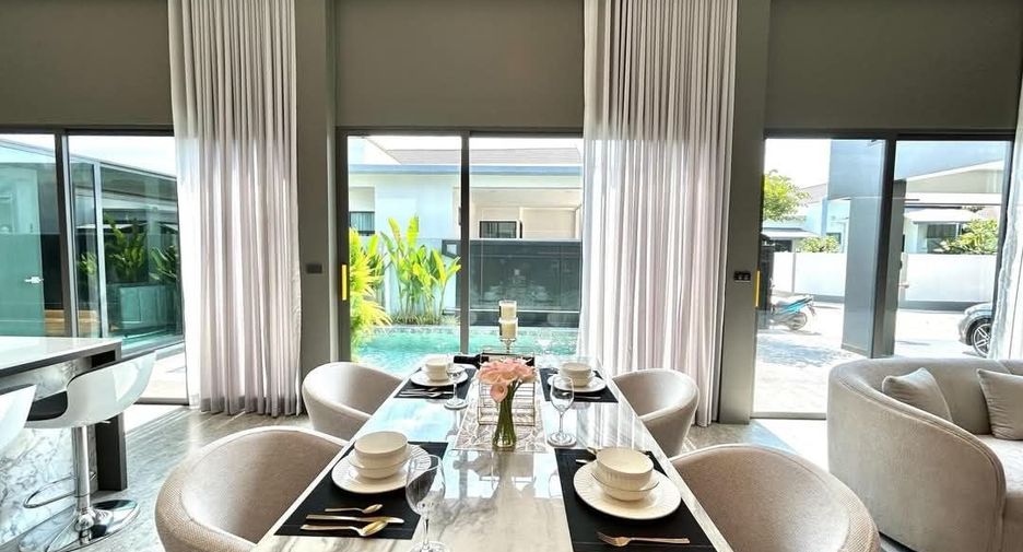 For sale 4 bed villa in Bang Lamung, Chonburi