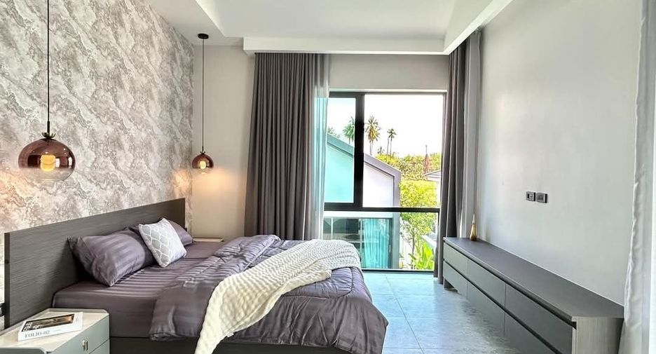 For sale 4 bed villa in Bang Lamung, Chonburi