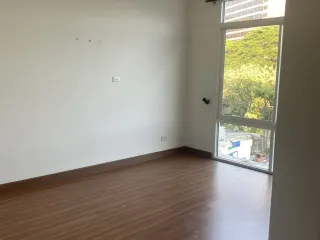 For rent 5 bed retail Space in Mueang Chiang Mai, Chiang Mai