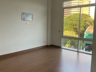 For rent 5 bed retail Space in Mueang Chiang Mai, Chiang Mai