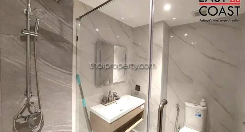 For rent and for sale 1 bed condo in Bang Lamung, Chonburi