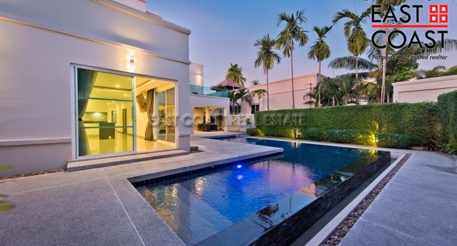 Casa en alquiler de 5 habitaciones en Bang Lamung, Chonburi