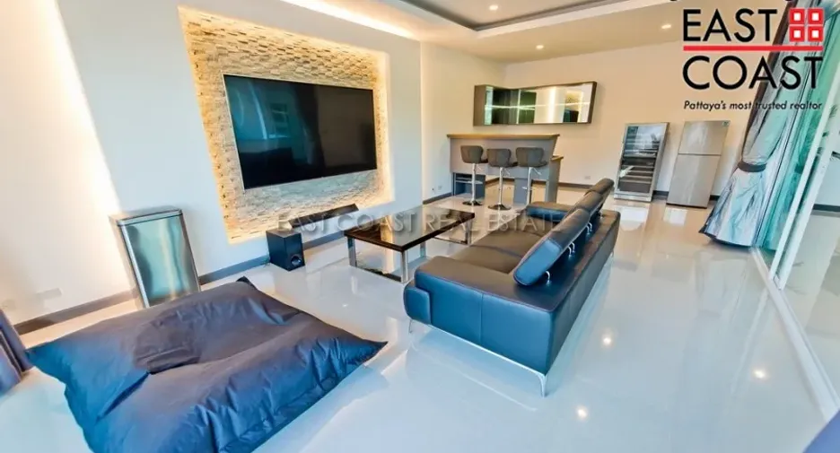For rent 5 bedrooms house in Bang Lamung, Chonburi
