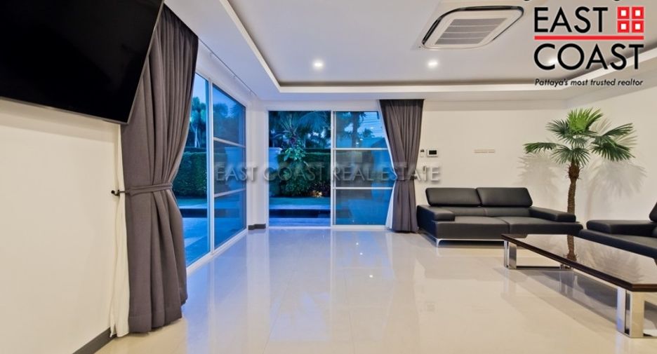 Casa en alquiler de 5 habitaciones en Bang Lamung, Chonburi