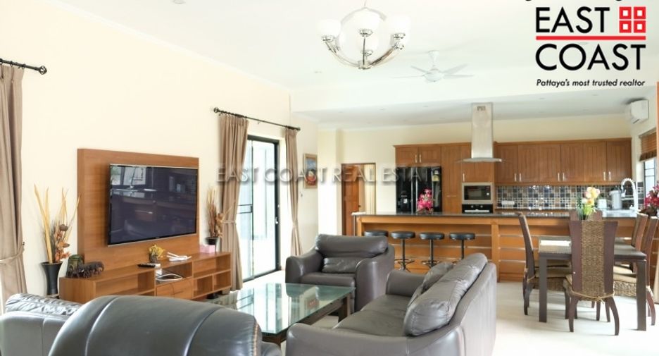 For rent 3 bedrooms house in East Pattaya, Pattaya