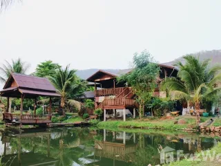 For sale 5 bed house in Chiang Dao, Chiang Mai