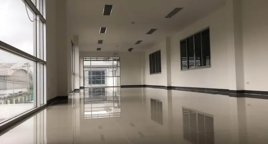 For rent warehouse in Bang Sao Thong, Samut Prakan