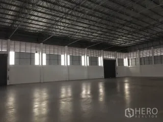Lagerhaus zur Miete in Bang Sao Thong, Samut Prakan