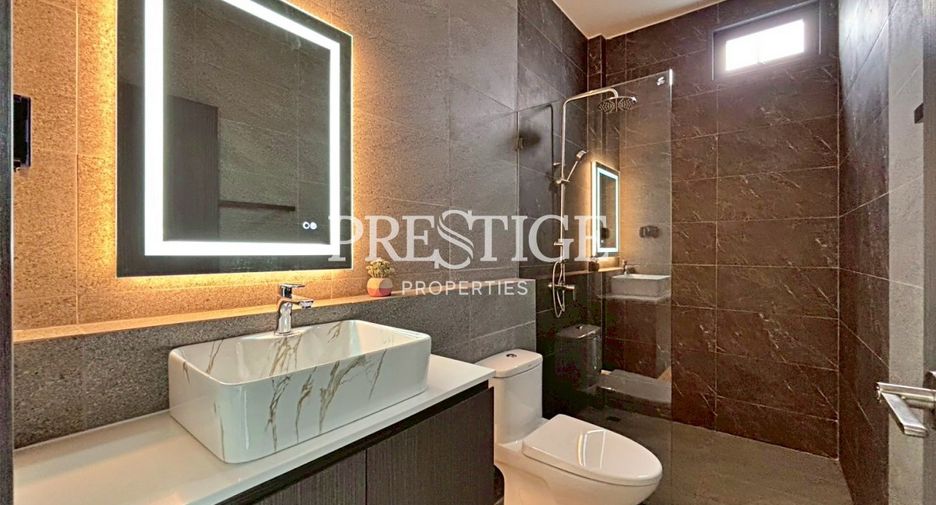 For sale 4 bed house in Bang Lamung, Chonburi