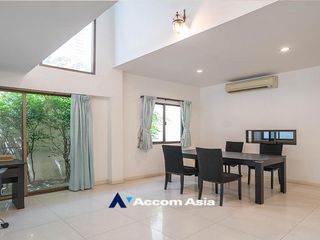 For rent 4 Beds house in Watthana, Bangkok