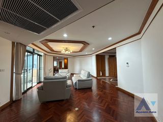 For rent 3 bed condo in Khlong Toei, Bangkok