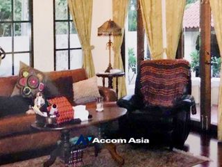 For sale 2 Beds house in Phra Khanong, Bangkok