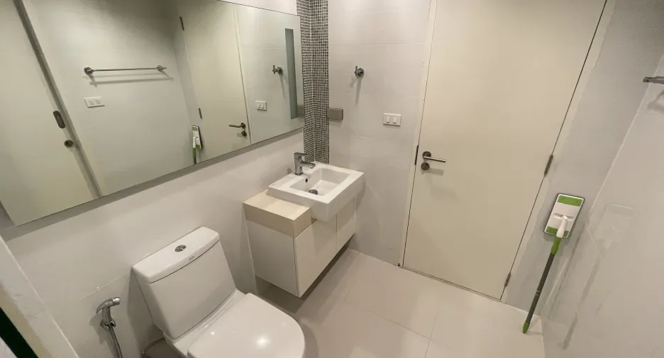 For rent 1 bed condo in Sathon, Bangkok
