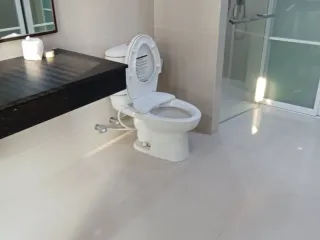For rent 2 bed condo in Watthana, Bangkok