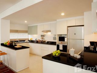 For rent 3 bed hotel in Watthana, Bangkok