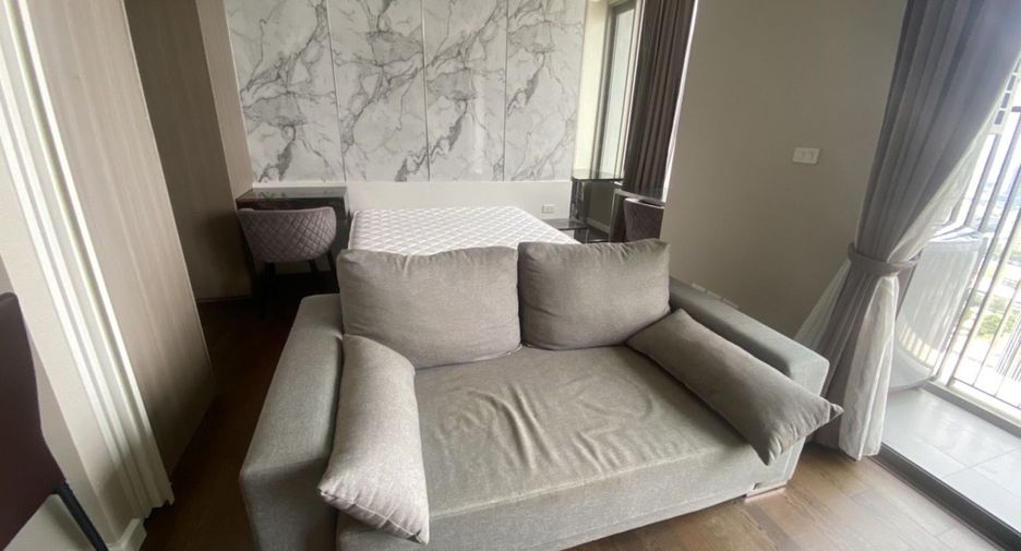 For rent 1 bed condo in Sathon, Bangkok