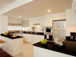 For rent 3 bed hotel in Watthana, Bangkok