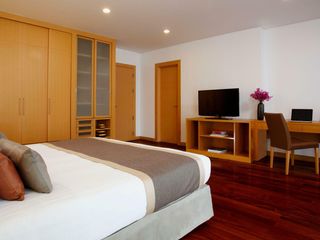 For rent 3 bed hotel in Watthana, Bangkok