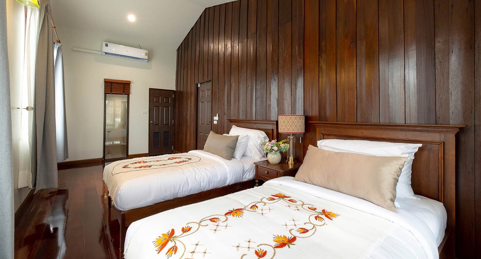 For rent and for sale 4 bedrooms house in Saraphi, Chiang Mai