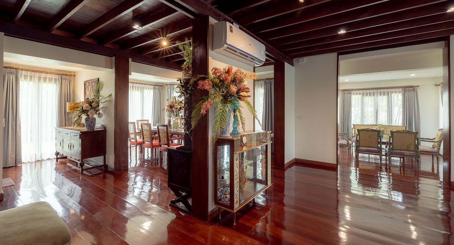 For rent and for sale 4 bedrooms house in Saraphi, Chiang Mai