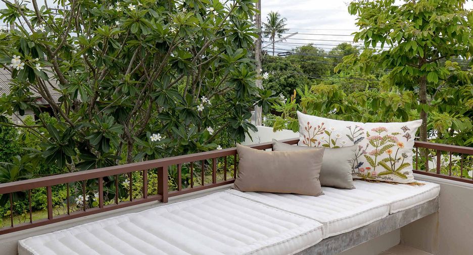 For rent and for sale 4 bedrooms house in Saraphi, Chiang Mai