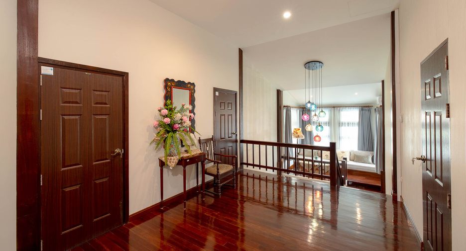For rent and for sale 4 bedrooms house in Saraphi, Chiang Mai