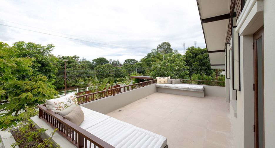 For rent and for sale 4 bedrooms house in Saraphi, Chiang Mai