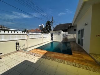 出租 2 卧室 独立屋 在 Bang Lamung, Chon Buri