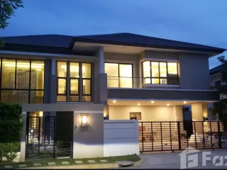 For sale 5 Beds house in Taling Chan, Bangkok