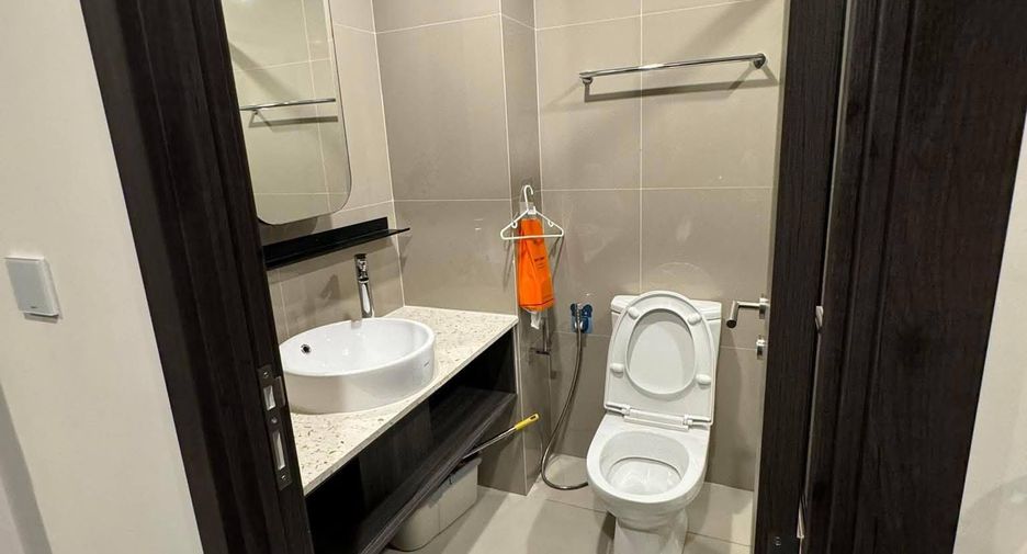 For sale 1 bed condo in Huai Khwang, Bangkok