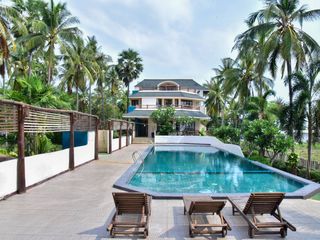 For sale 64 bed hotel in Pran Buri, Prachuap Khiri Khan