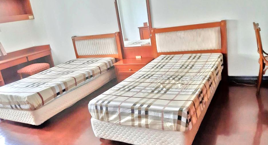 For rent 2 Beds condo in Khlong Toei, Bangkok