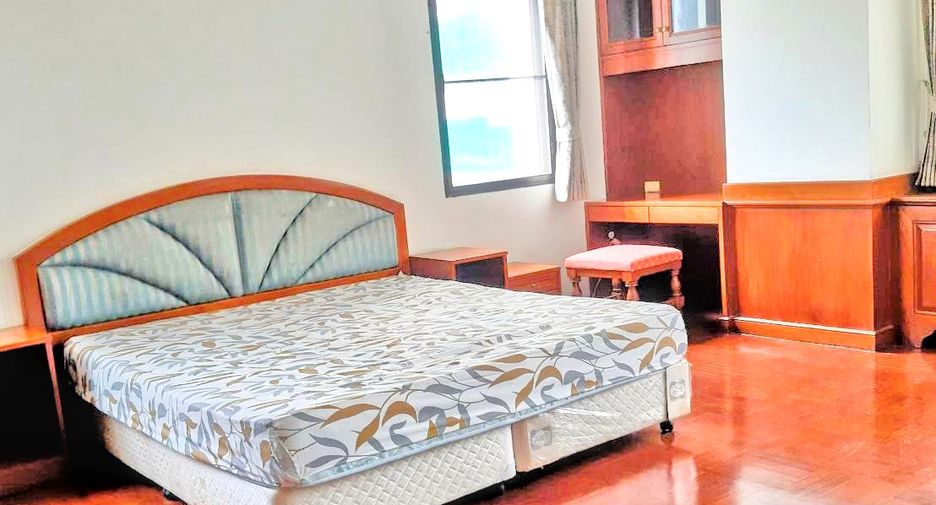 For rent 2 Beds condo in Khlong Toei, Bangkok