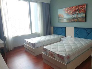 For rent 3 Beds condo in Khlong San, Bangkok