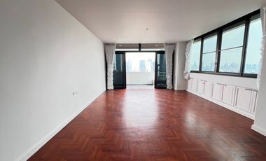For rent 3 Beds condo in Khlong Toei, Bangkok