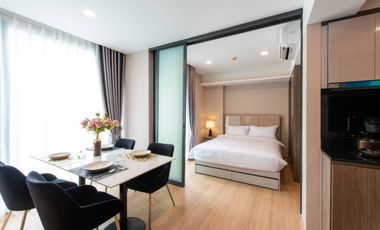 For rent 2 Beds condo in Huai Khwang, Bangkok