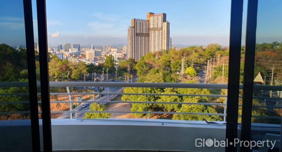 For sale 2 bedrooms condo in Bang Lamung, Chonburi