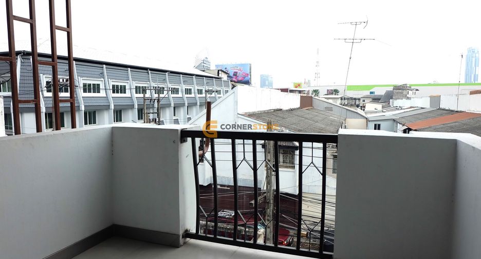 For sale 4 bedrooms house in Bang Lamung, Chonburi