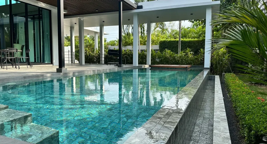 For sale 4 bed villa in Mueang Phuket, Phuket