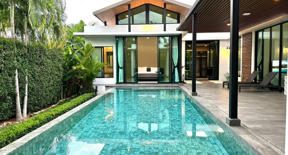 For sale 4 bed villa in Mueang Phuket, Phuket