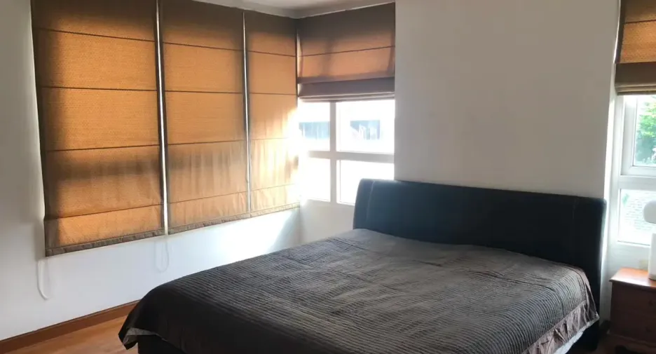 For rent and for sale 1 bed condo in Watthana, Bangkok